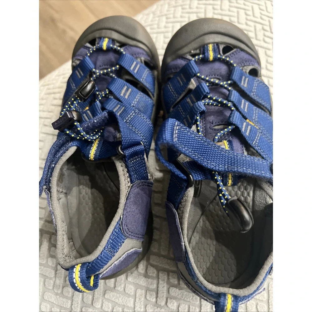 Keen YOUTH ( SIZE 3 ) Waterproof Sandals BLUE/YELLOW Shoes Vacation Beach